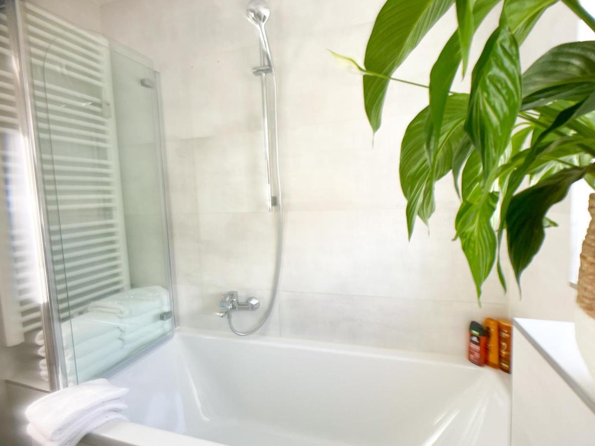M-Style 01 Apartment Mit Terrasse Und Gasgrill, 24H Self-Check-In, Free Parking, Netflix Νυρεμβέργη Εξωτερικό φωτογραφία
